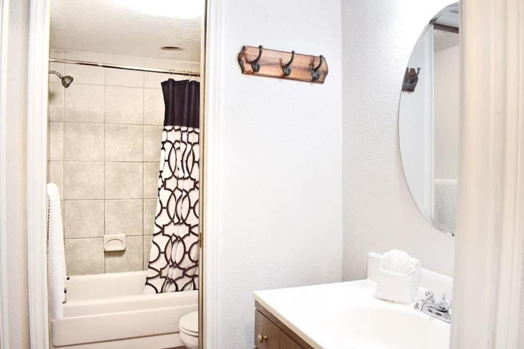 هيوستن Montrose Pied-A-Terre Apartments Walking Distance To Museums المظهر الخارجي الصورة