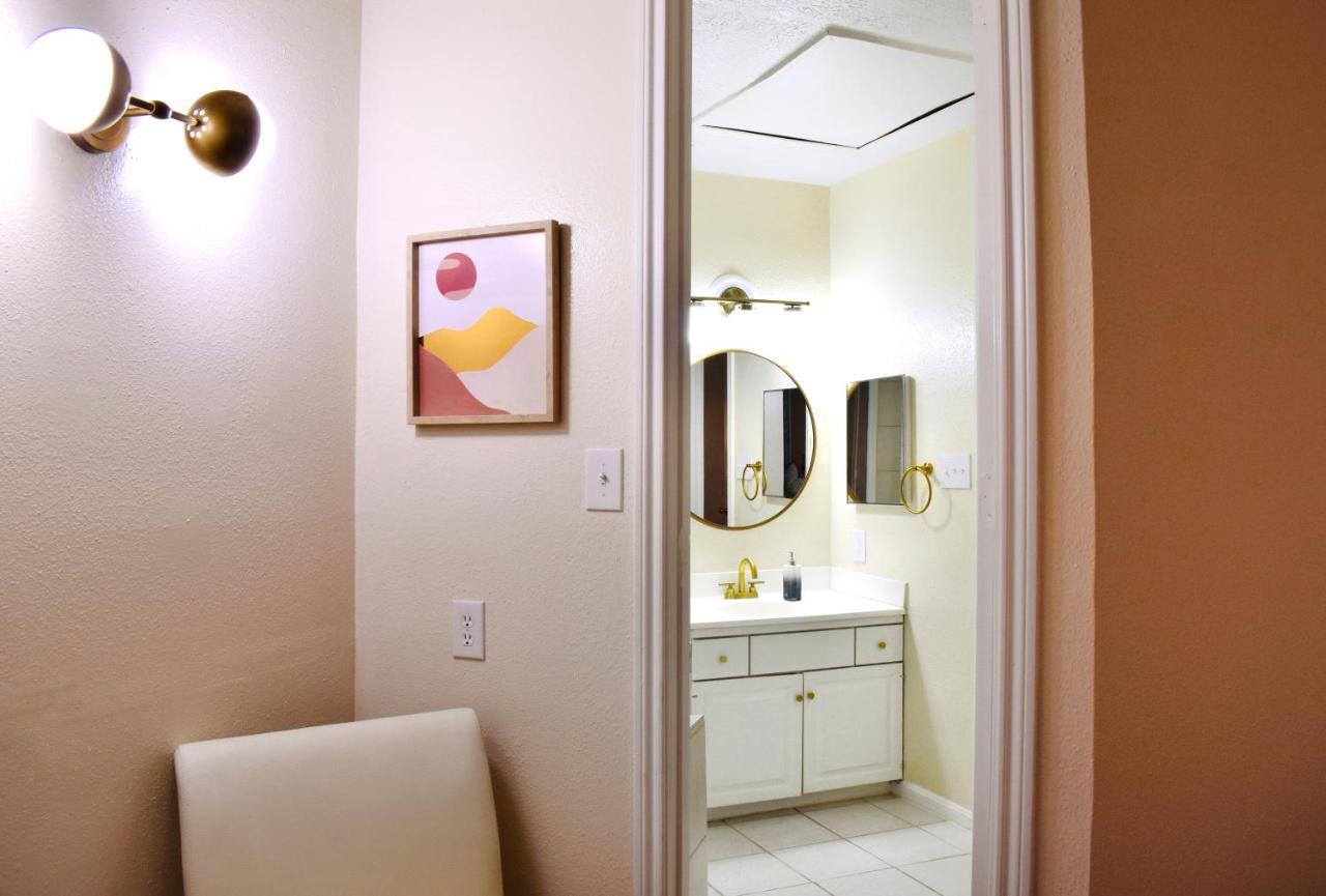 هيوستن Montrose Pied-A-Terre Apartments Walking Distance To Museums المظهر الخارجي الصورة